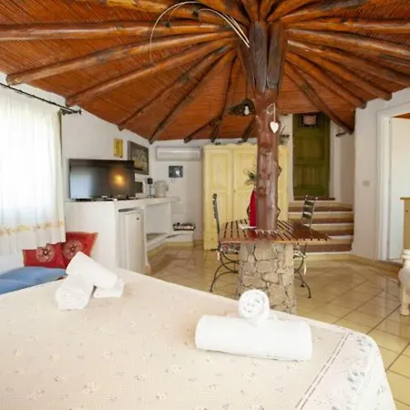 Cozy 35 M² + Pool アパート *