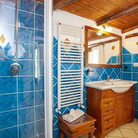 Cozy 35 M² + Pool דירה